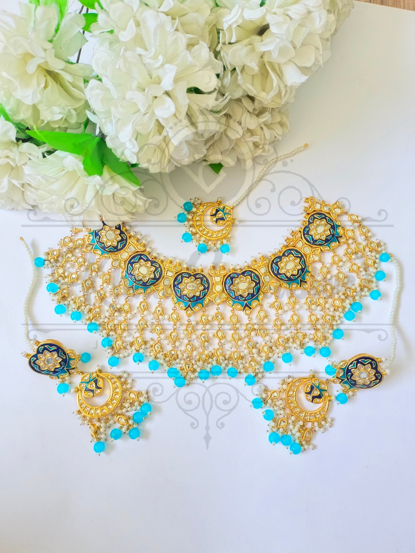 KUNDAN WHITE AND FEROZI COLOR NACKLES