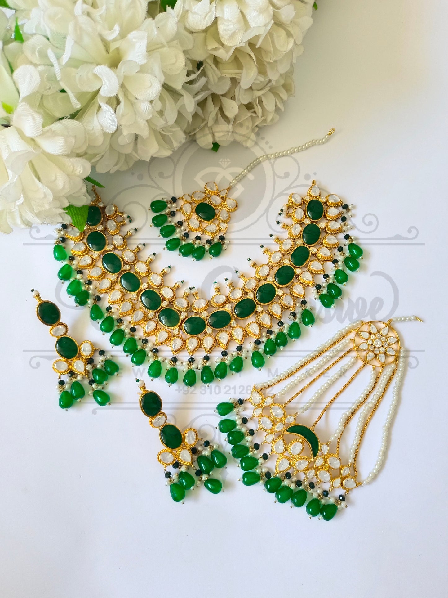 GUTKA KUNDAN WHITE & GREEN COLOR NACKLES